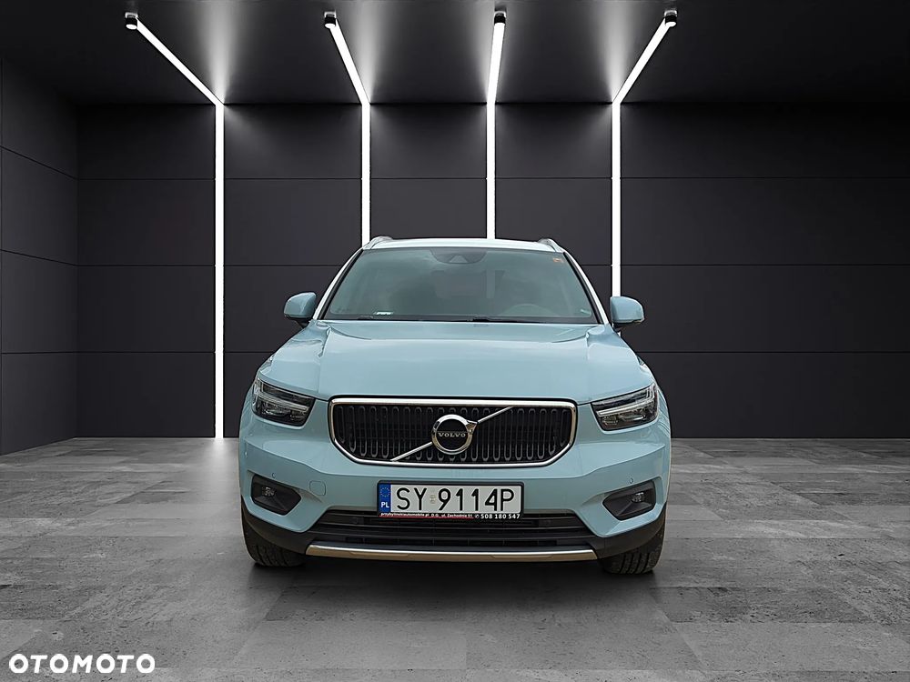 Volvo XC 40 T3 Momentum - 4
