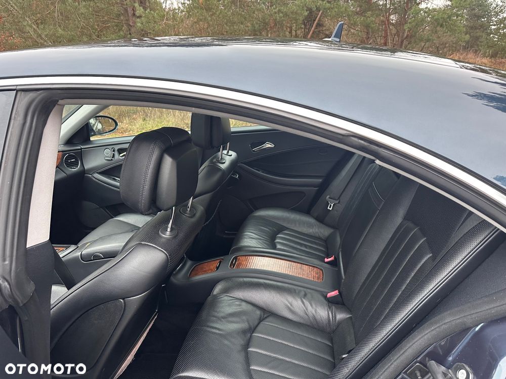 Mercedes-Benz CLS 350 CGI - 23
