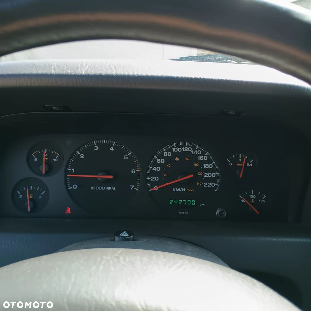 Jeep Grand Cherokee - 15