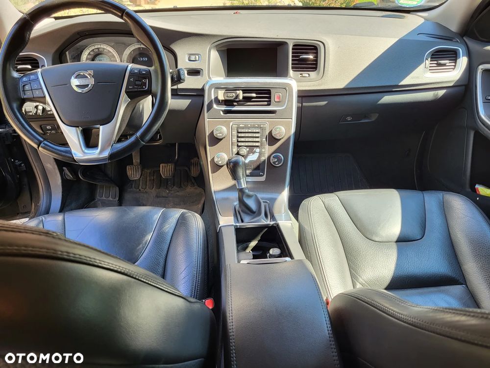 Volvo V60 D3 Edition - 6