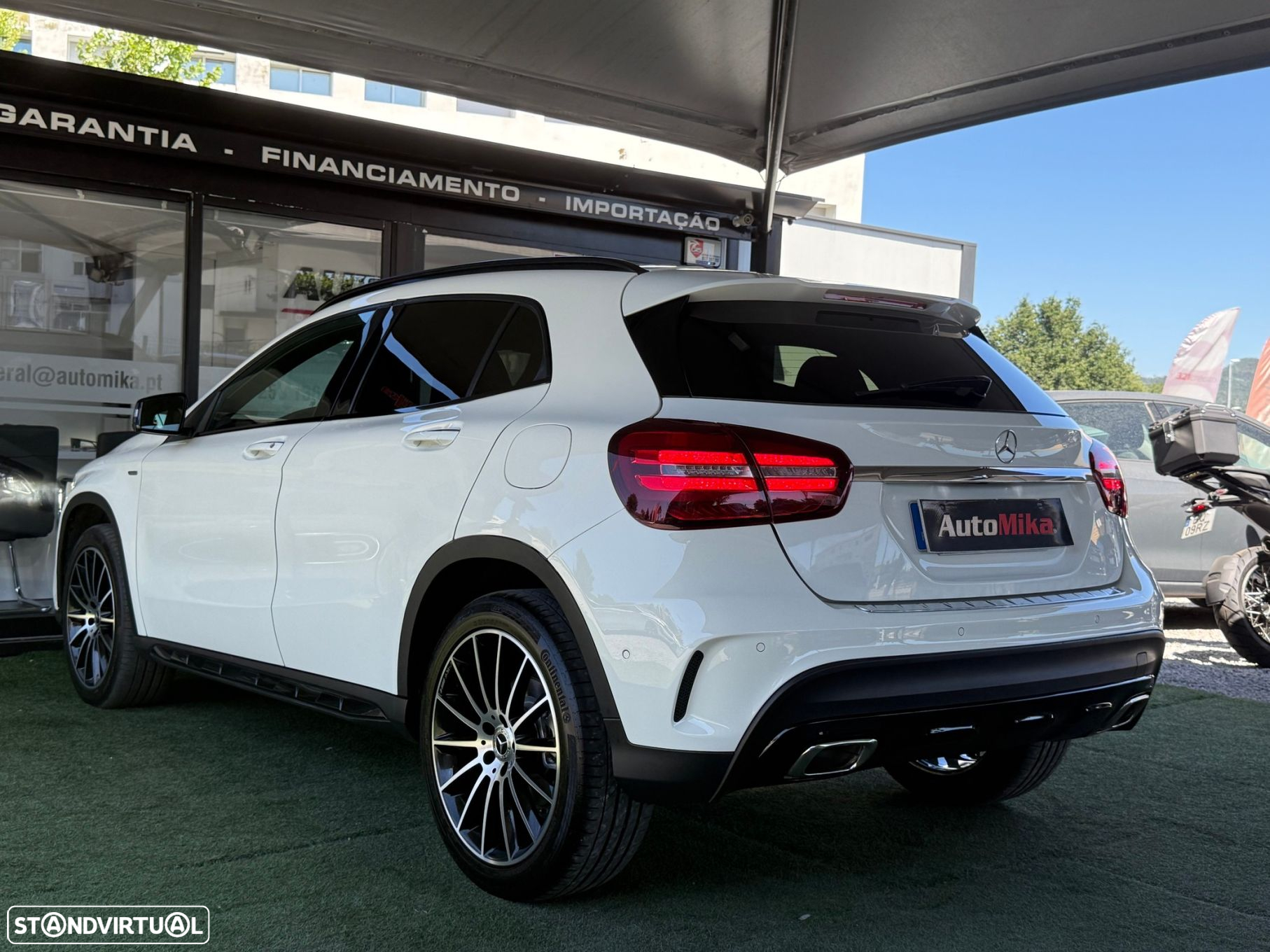 Mercedes-Benz GLA 220 d AMG Line - 12