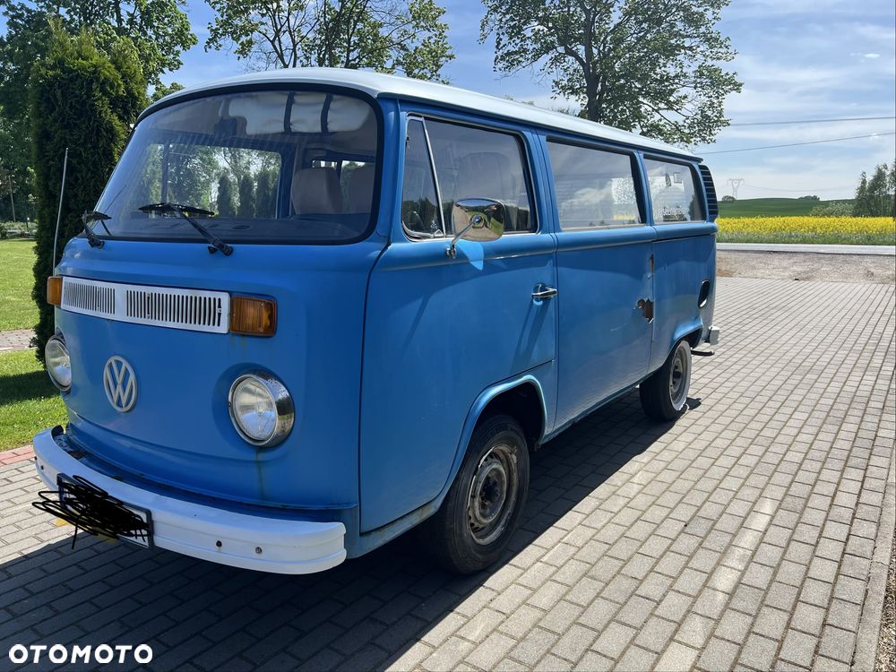 Volkswagen Transporter - 1
