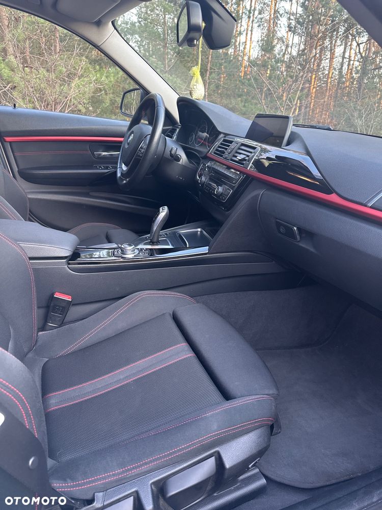 BMW Seria 3 318i Sport Line - 16