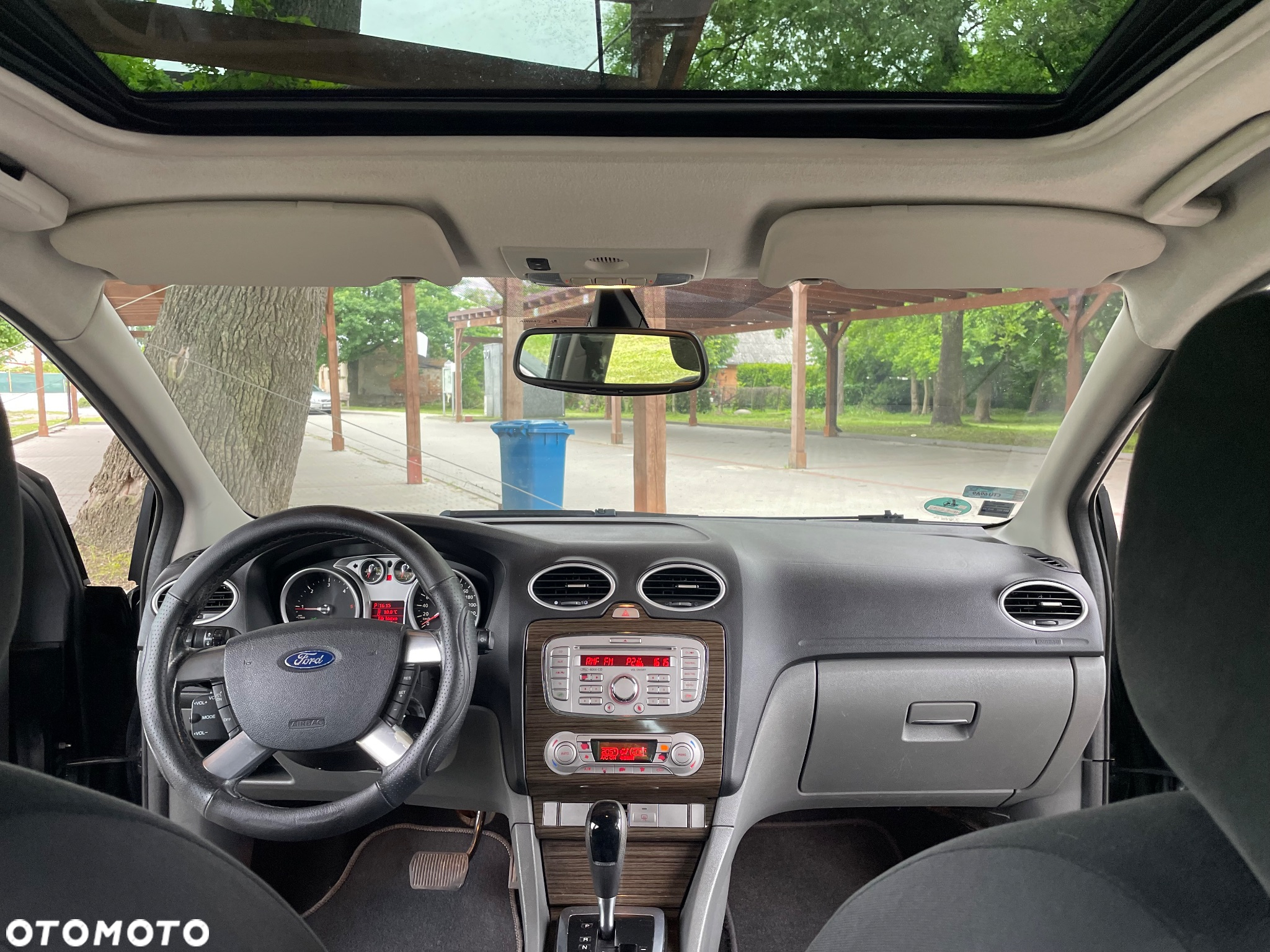 Ford Focus 2.0 TDCi DPF Ghia - 11