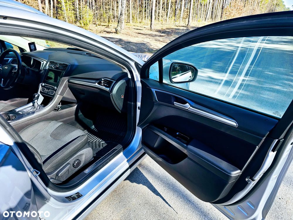 Ford Mondeo 2.0 TDCi Titanium - 12