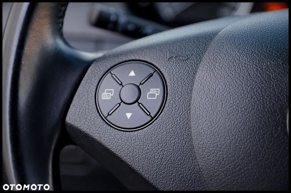 Mercedes-Benz Viano - 33