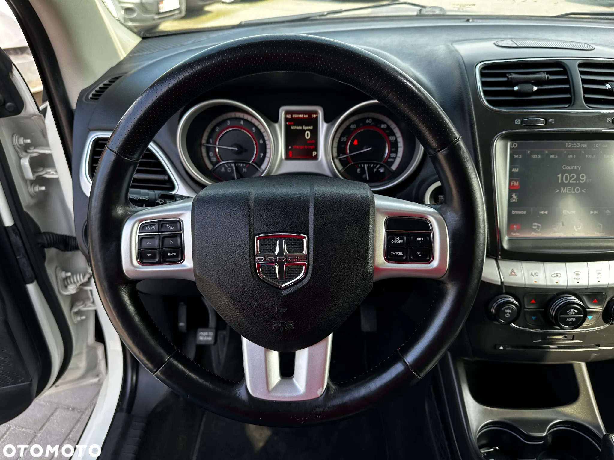 Dodge Journey - 8