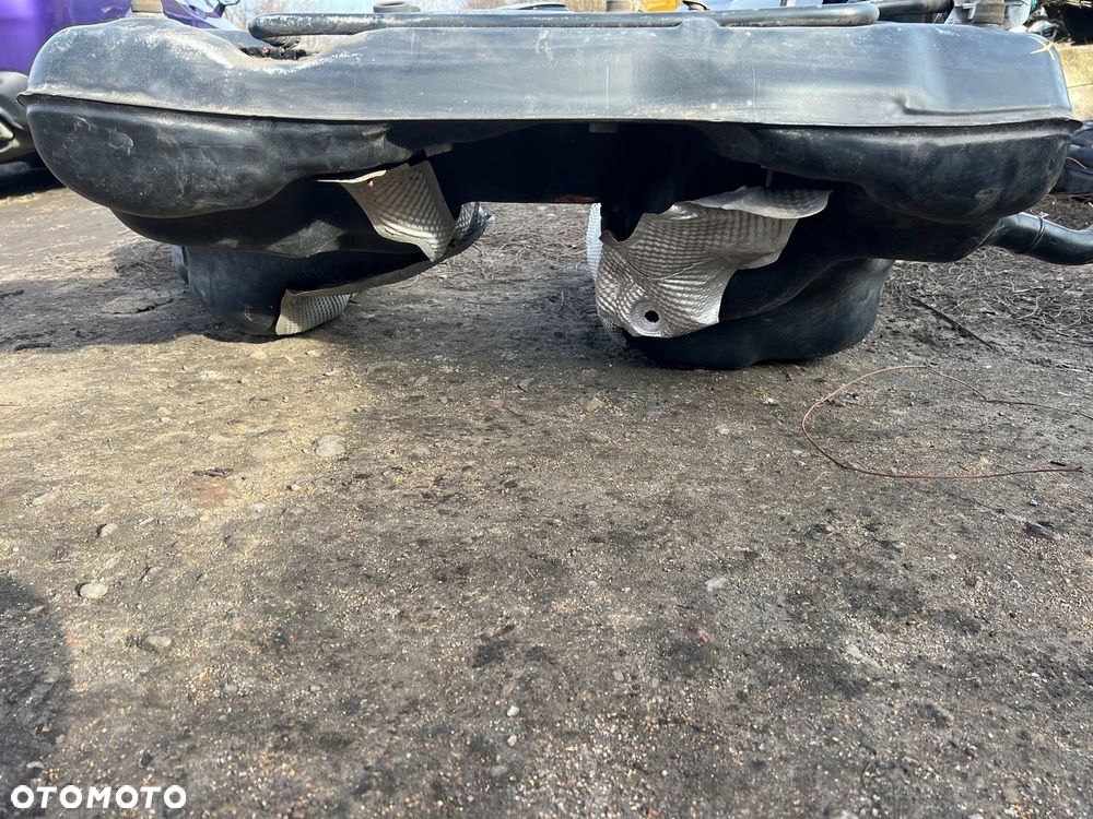 AUDI A8 D4 TFSI ZBIORNIK PALIWA 4H0201021BJ - 8