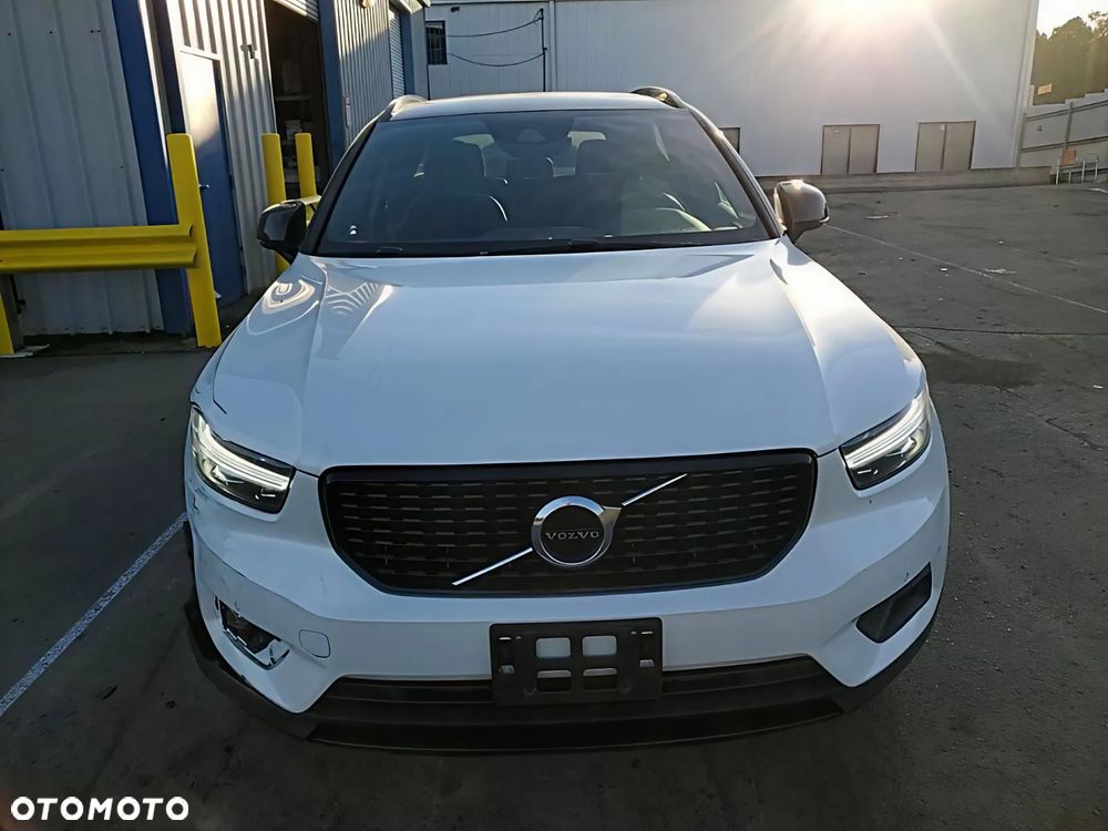 Volvo XC 40 - 2