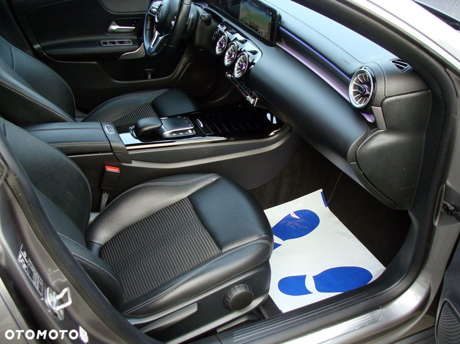 Mercedes-Benz CLA 200 d Progressive 8G-DCT - 12