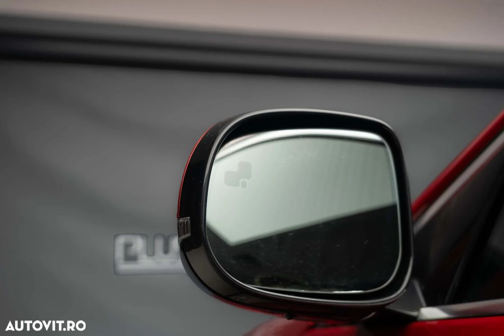 Jaguar XE 2.0 AWD Portfolio - 9