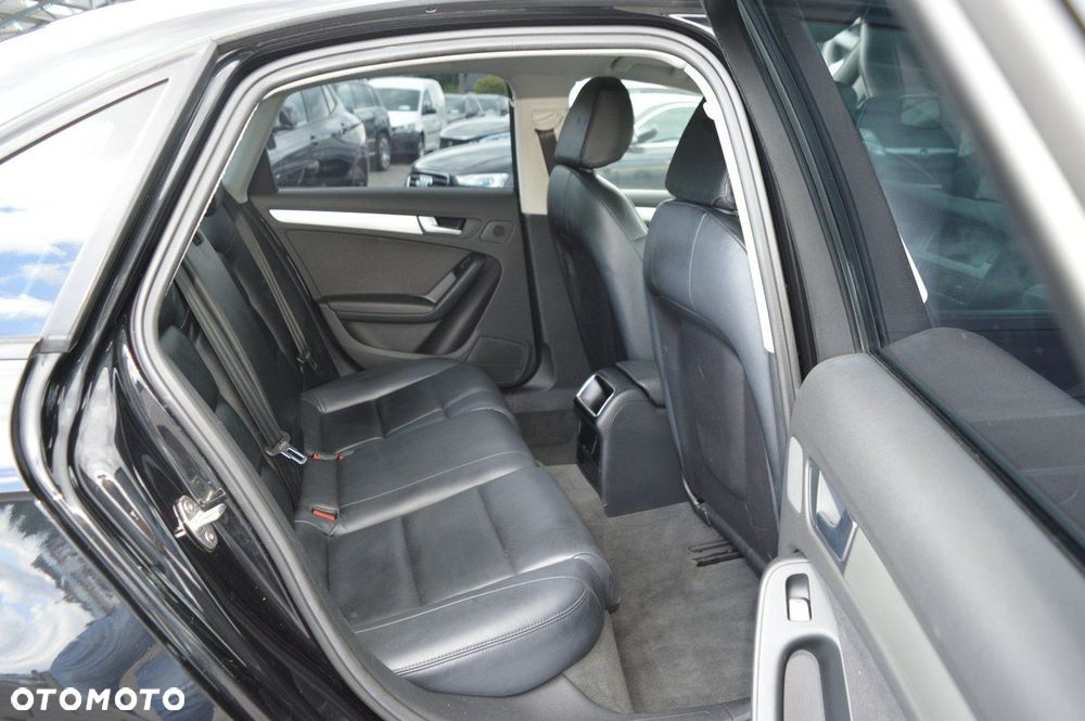 Audi A4 Limousine - 27