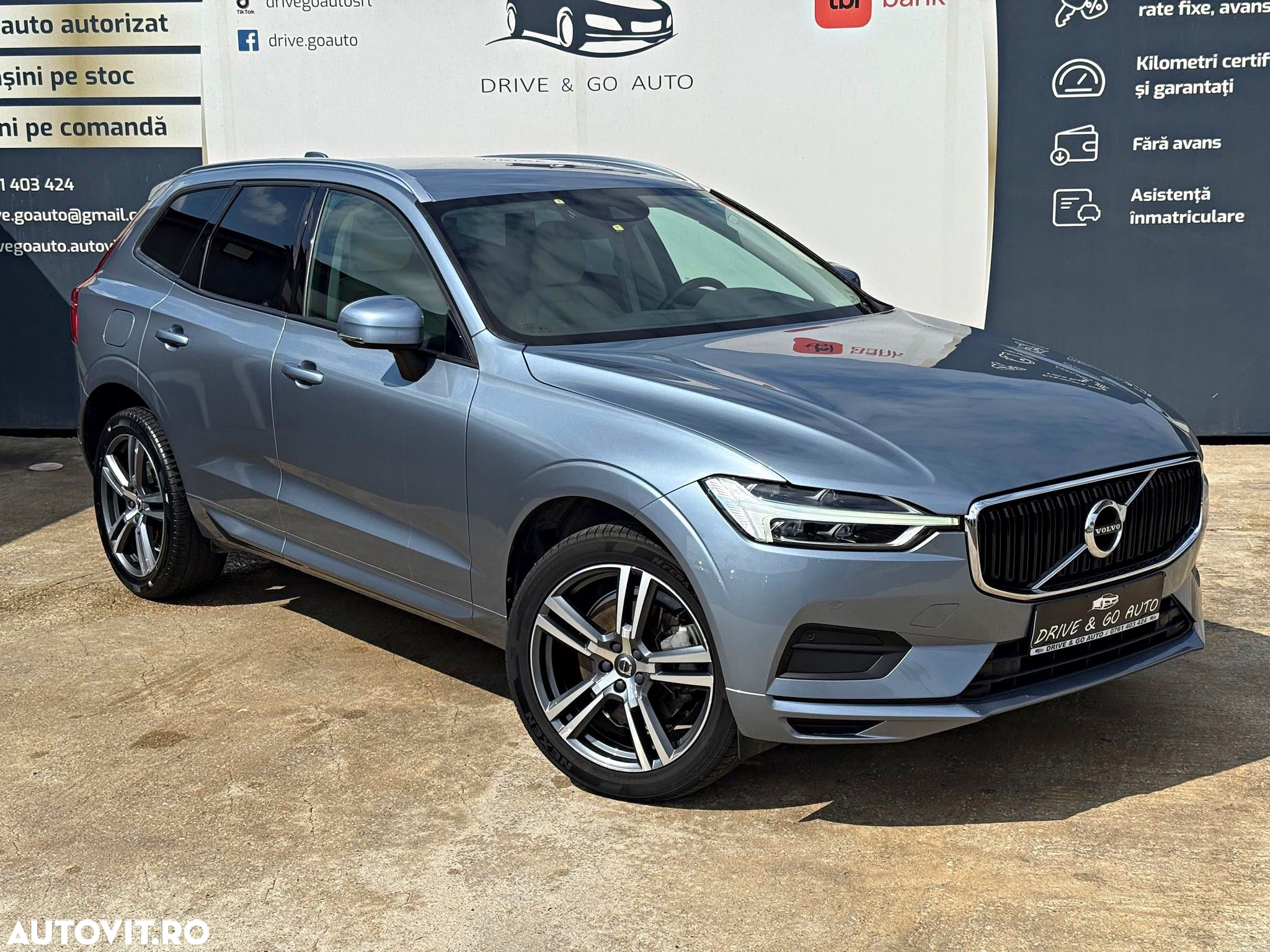 Volvo XC 60 B4 D AWD Geartronic Momentum Pro - 2