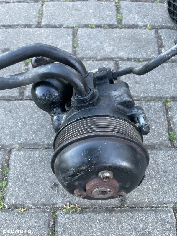 POMPA WSPOMAGANIA ZAWIESZENIA PORSCHE CAYENNE 4.8 7L5422137G