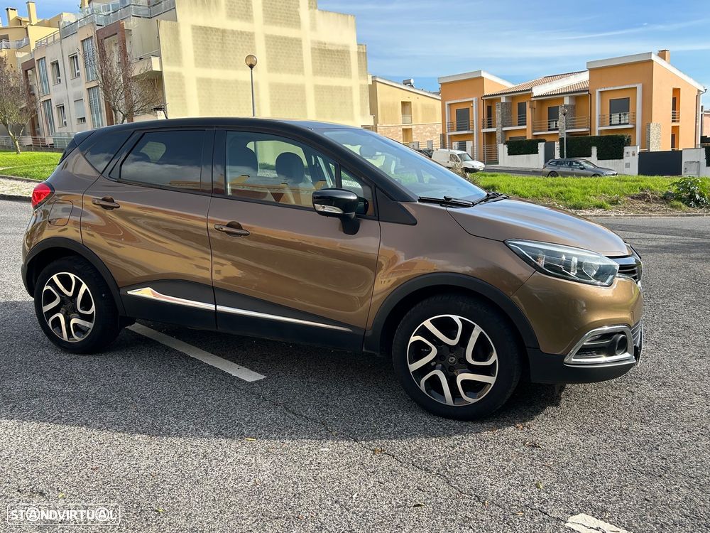 Renault Captur 1.5 dCi Exclusive - 11