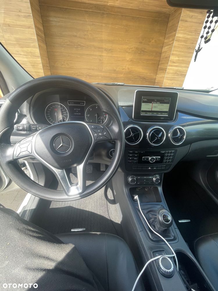 Mercedes-Benz Klasa B 180 CDI BlueEFFICIENCY Edition - 17