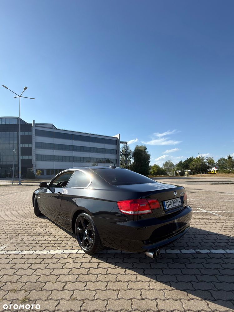 BMW Seria 3 330xi - 13
