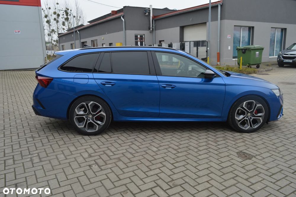 Skoda Octavia 2.0 TDI 4x4 Sportline DSG - 10