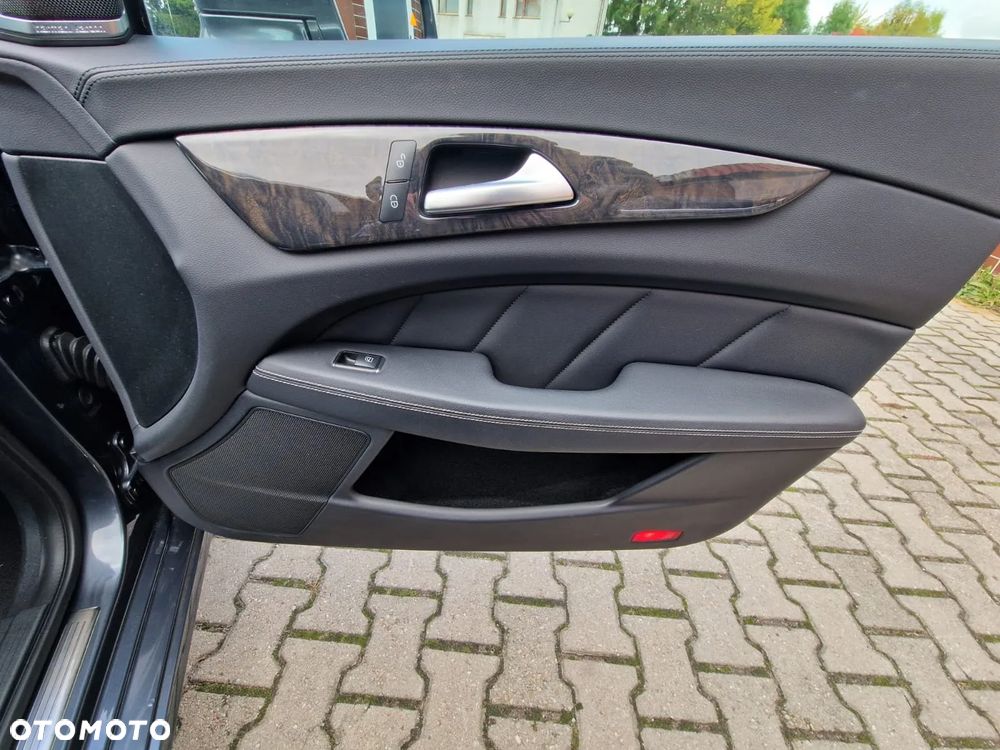 Mercedes-Benz CLS Shooting Brake 350 CDI DPF BlueEFFICIENCY 7G-T Edition 1 - 10