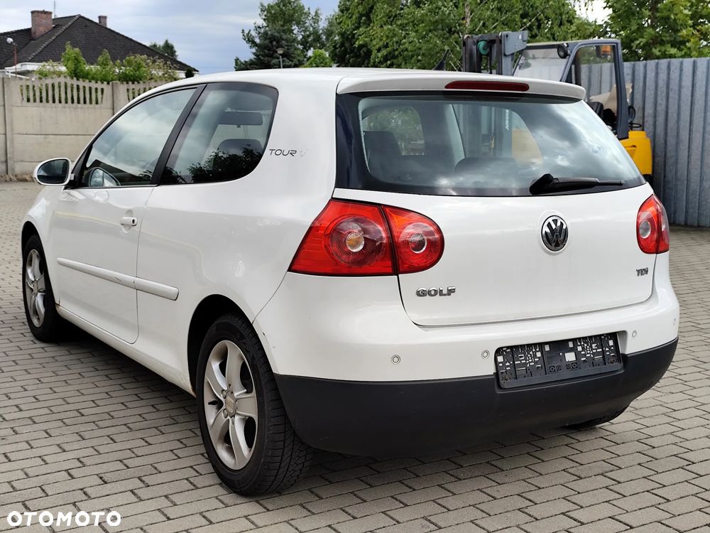 Volkswagen Golf 1.9 TDI Tour Edition - 4