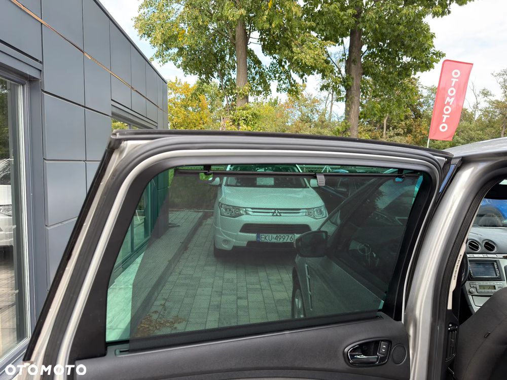 Ford S-Max 2.0 Titanium - 39