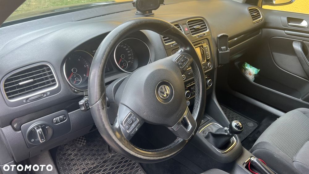 Volkswagen Golf VI 2.0 TDI Comfortline - 13