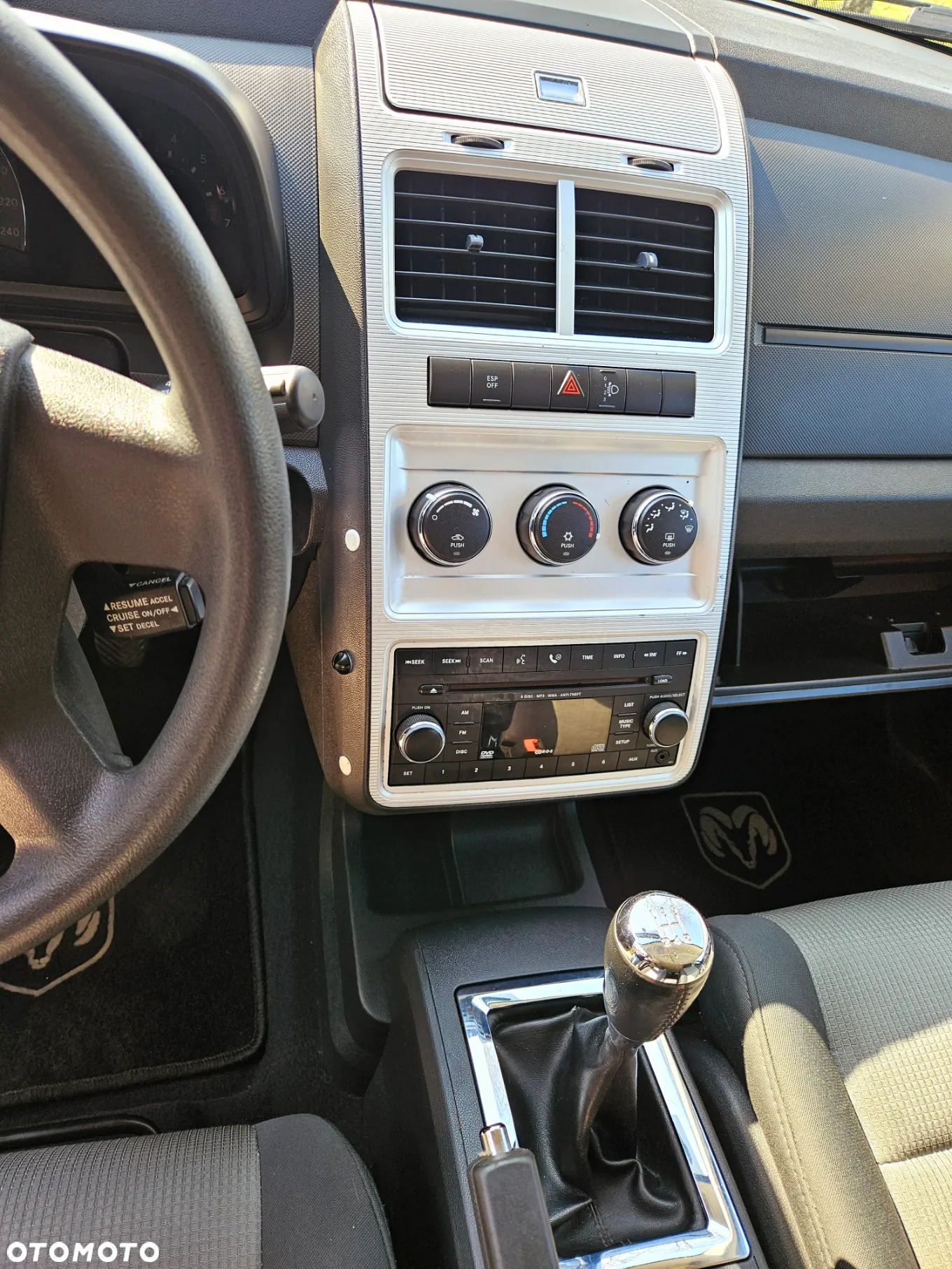 Dodge Journey 2.4 SE - 20