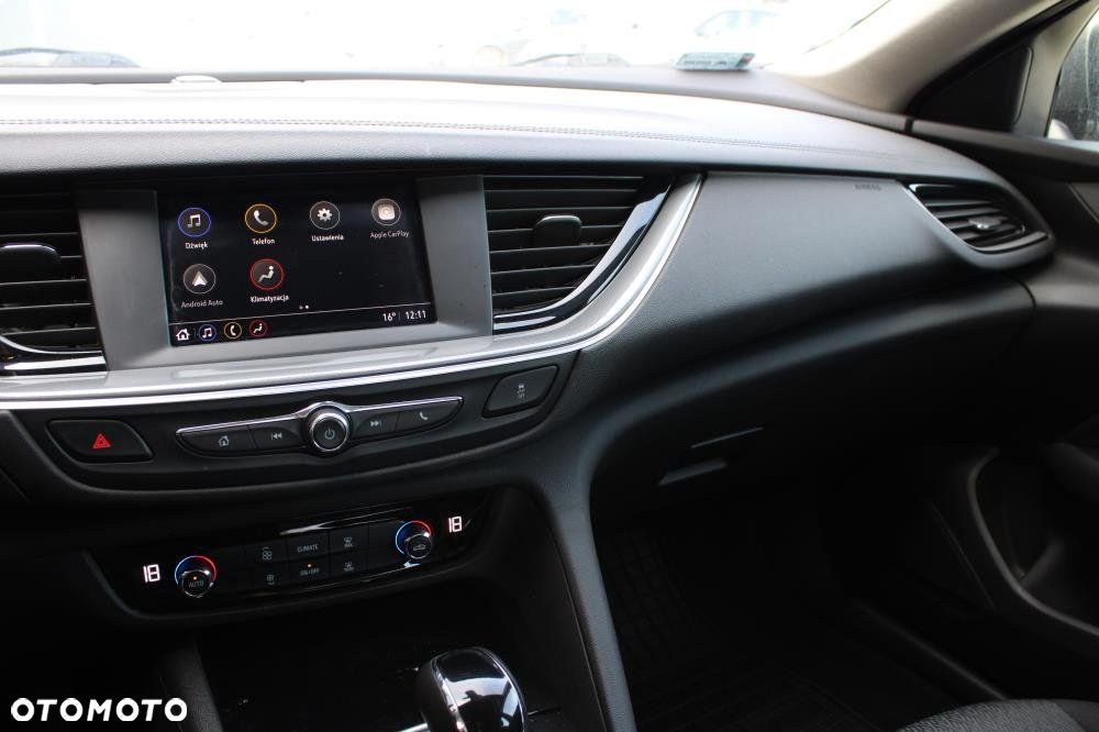 Opel Insignia - 19