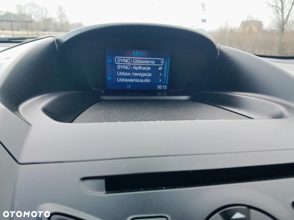 Ford Kuga 2.0 TDCi 4x4 Business Edition - 25