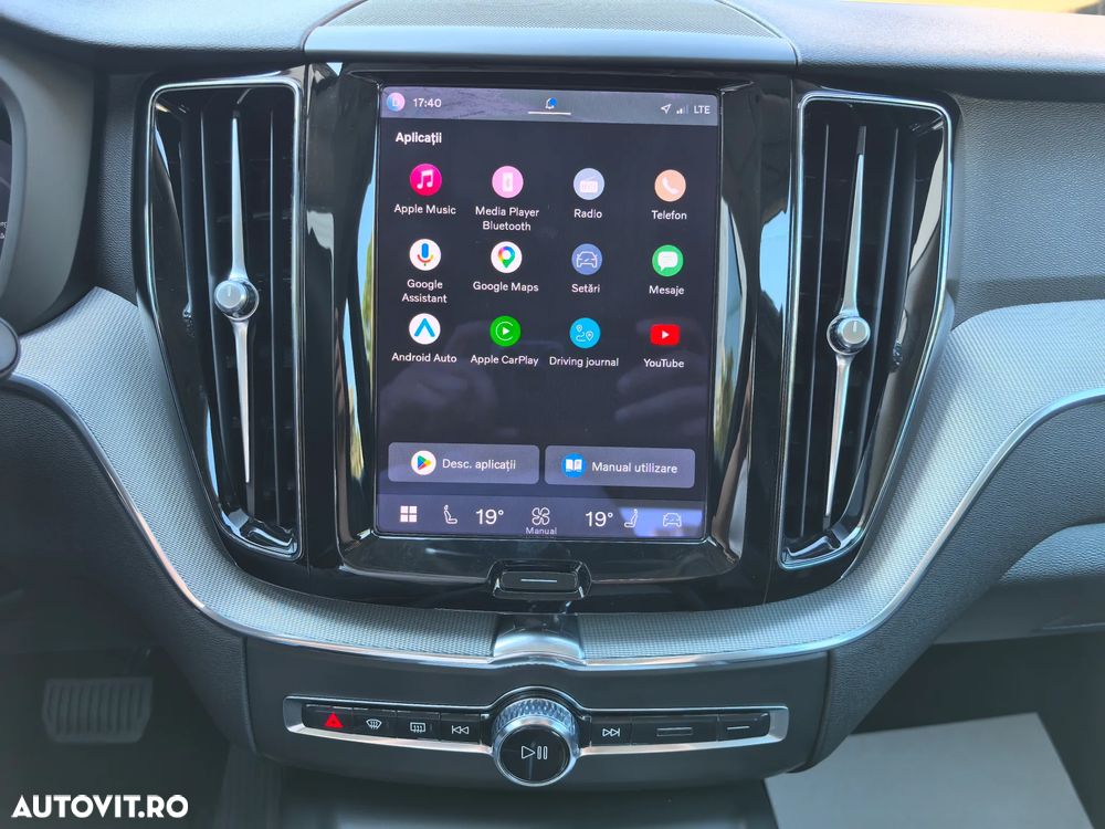 Volvo XC 60 T6 AWD Recharge Plus Dark - 24