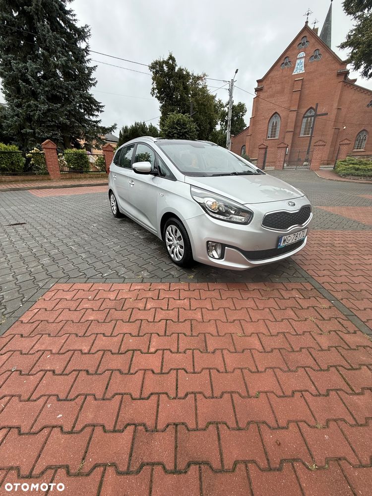 Kia Carens 1.7 CRDi 115 Dream Team Edition - 19