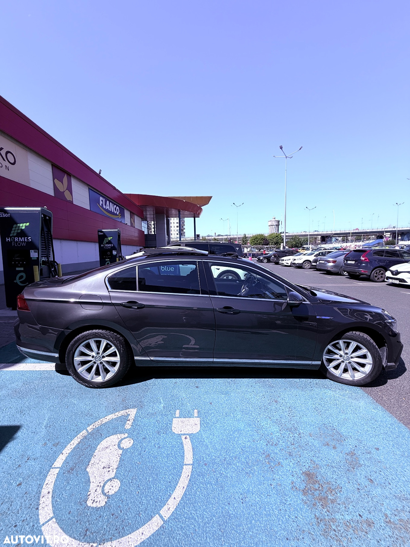 Volkswagen Passat - 9