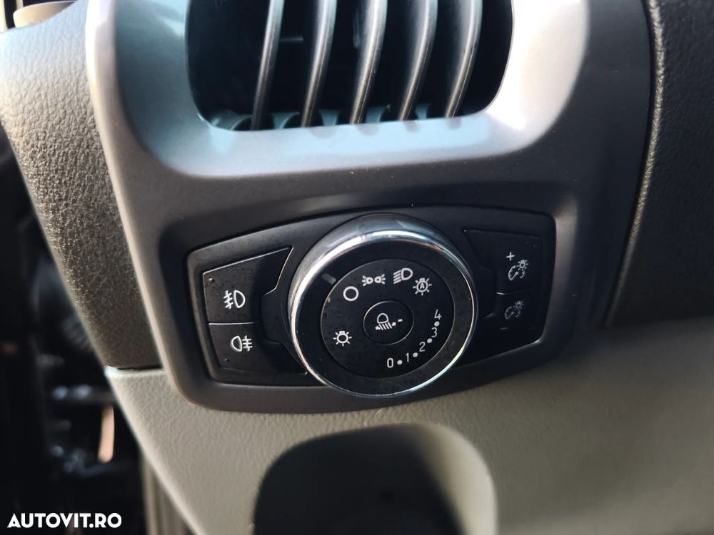 Ford Transit Custom - 28