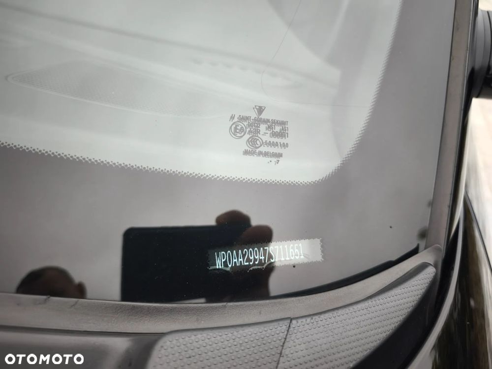 Porsche 911 Carrera 4 - 5