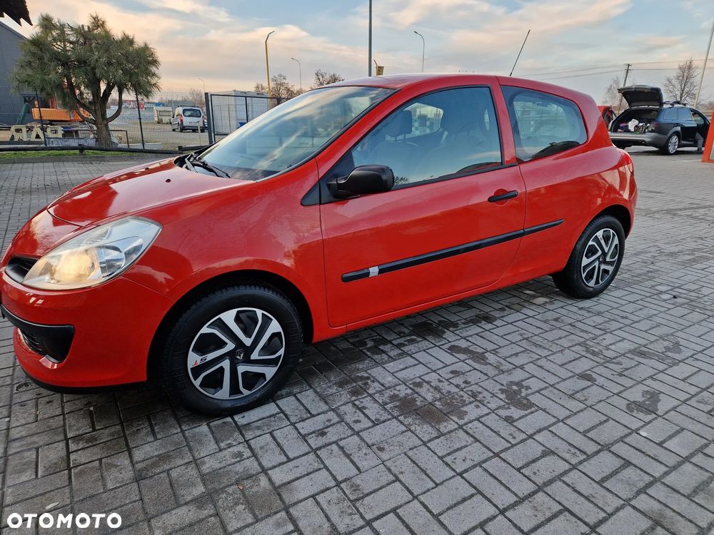 Renault Clio 1.2 16V Edition Dynamique - 1