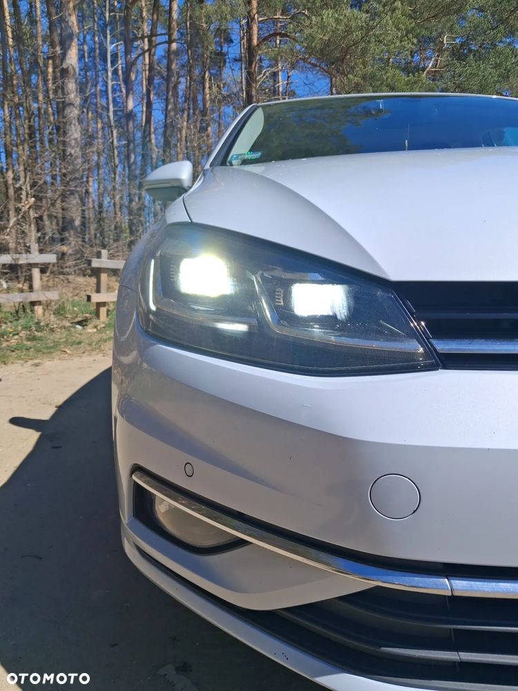 Volkswagen Golf - 2