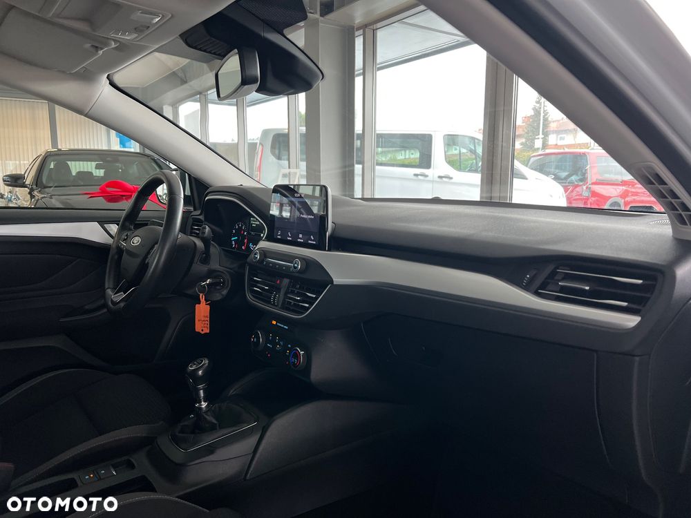 Ford Focus 1.0 EcoBoost Titanium ASS - 34