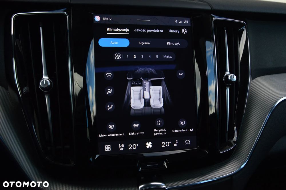 Volvo XC 60 T8 Plug-In Hybrid AWD Plus Dark - 31