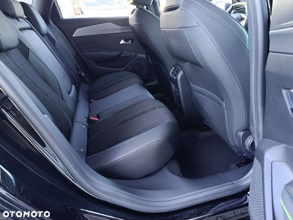 Peugeot 308 - 13