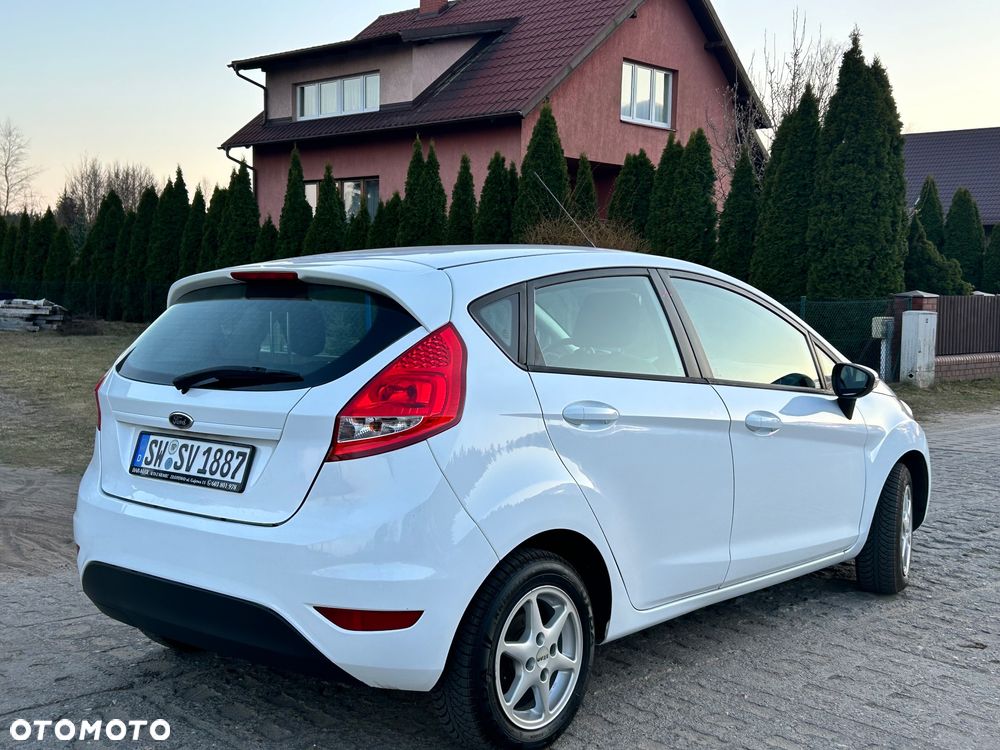 Ford Fiesta 1.25 Celebration - 6