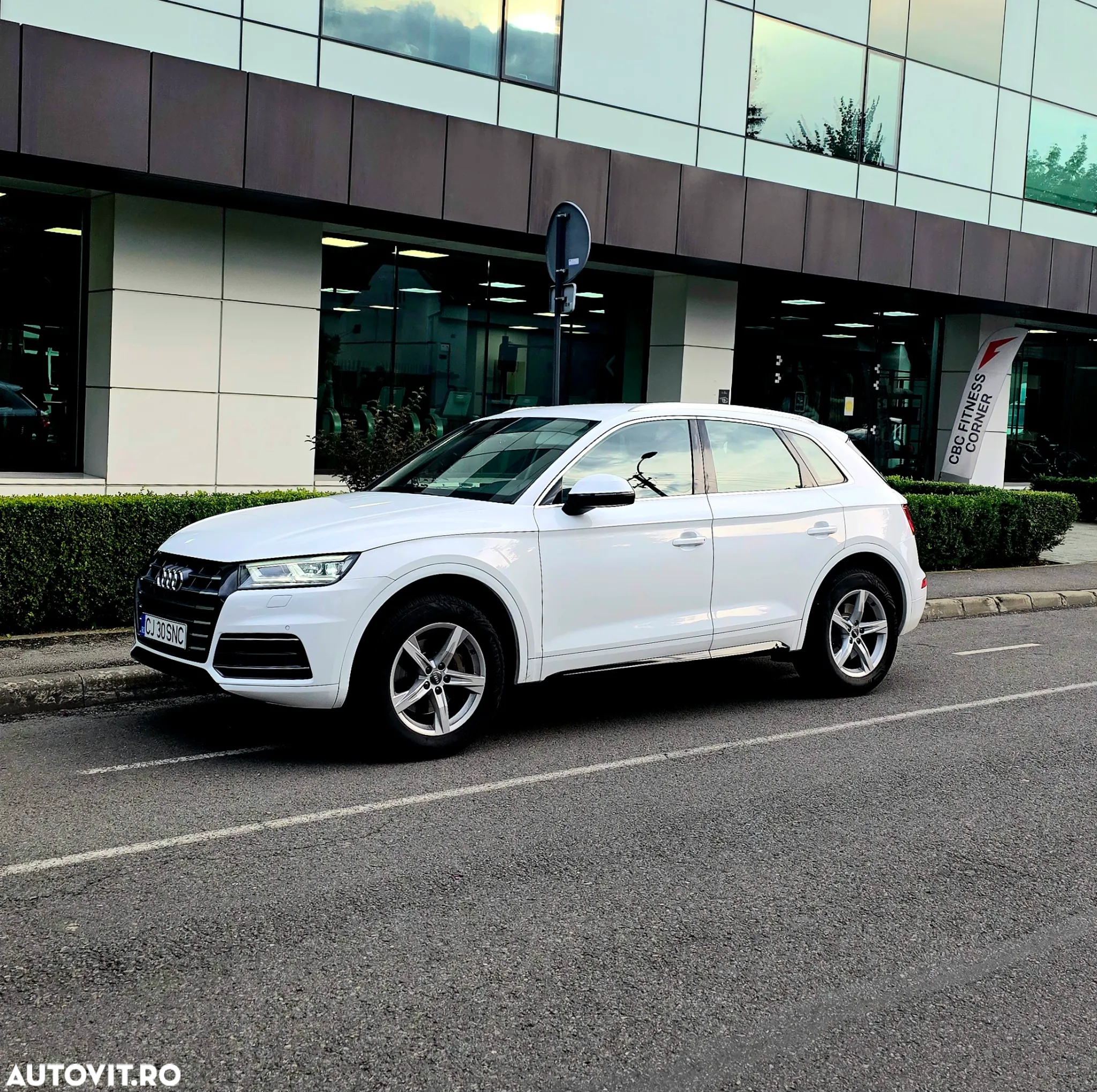 Audi Q5 2.0 40 TDI quattro S tronic Design - 13