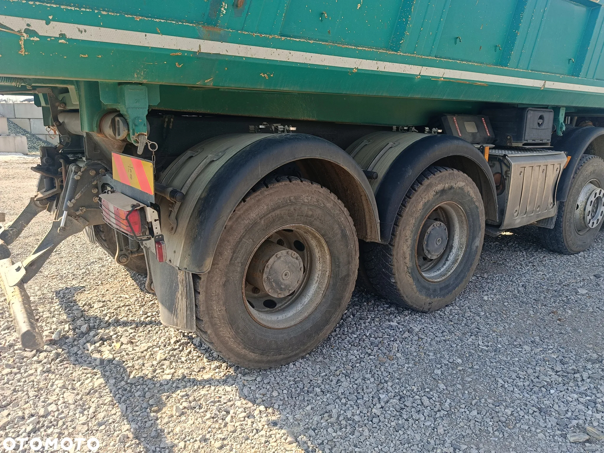 Mercedes-Benz Arocs 3243 - 12