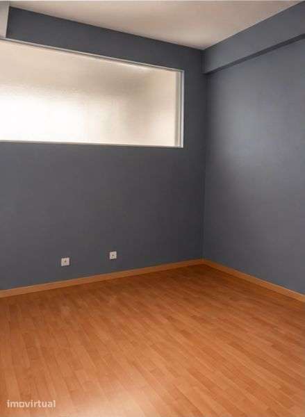 Aluga-se espaço comercial Pinheiro Manso/ Ramalde - Grande imagem: 5/8