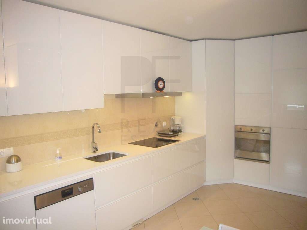 Monte Estoril. Apartamento T3 mobilado. - Grande imagem: 2/13