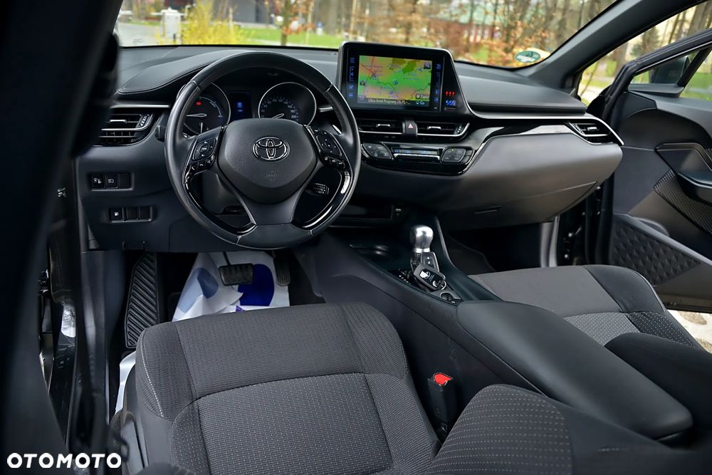 Toyota C-HR - 34