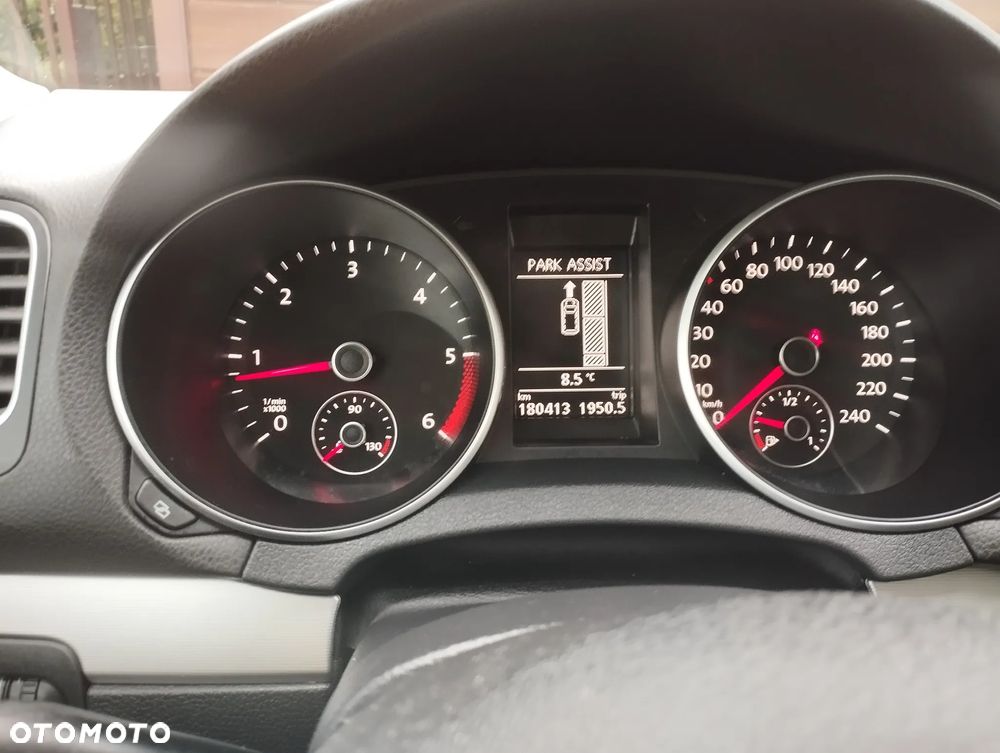 Volkswagen Golf 1.6 TDI Highline - 5