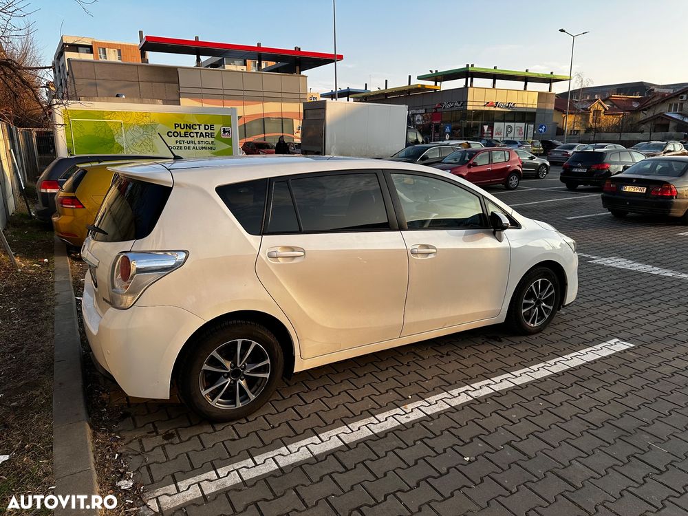 Toyota Verso - 3