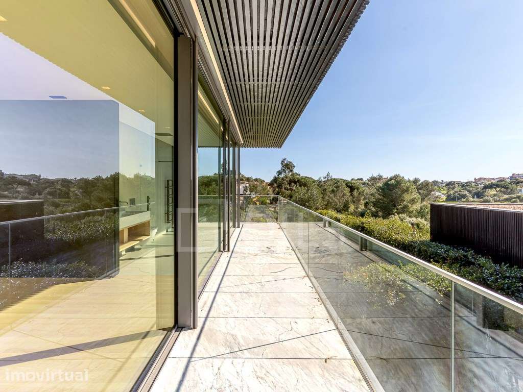 Moradia T4 em Cascais com piscina e acabamentos premium - Grande imagem: 3/30