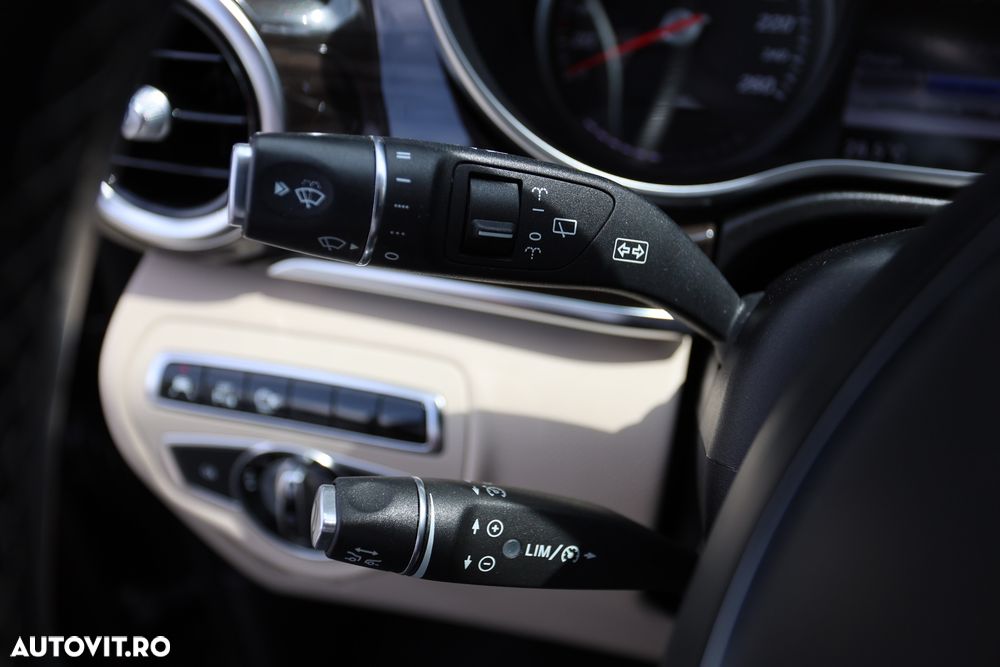 MERCEDES-BENZ V-Class 2016 — imagine 16