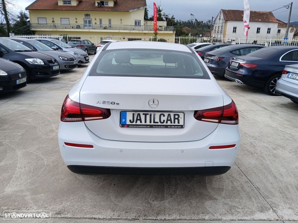 Mercedes-Benz A 250 Limousine e 8G-DCT - 7